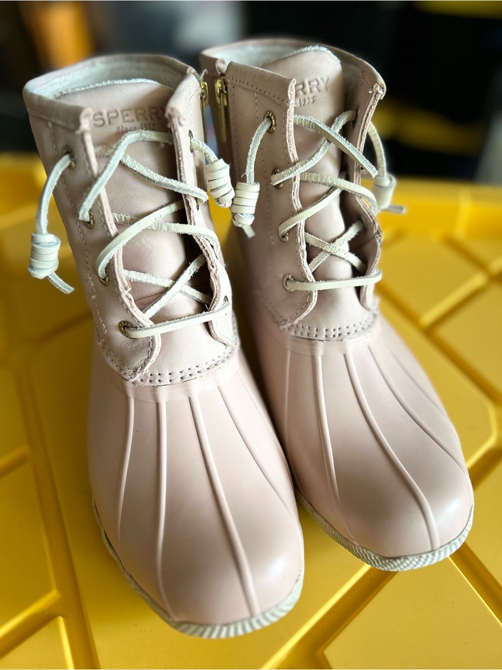 Sperry Women’s Blush Lace-Up Duck Boots
